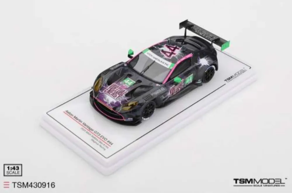 ASTON MARTIN VANTAGE GT3 EVO 44 MAGNUS RACING WALKINS GLEN 6 HRS 2025 Beperkte Voorraad
