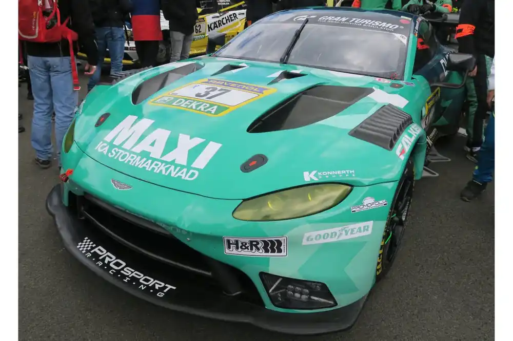 ASTON MARTIN VANTAGE AMR GT3 NO.37 PROSPORT RACING 24H NüRBURGRING 2026 G. DUMAREY - T. WAHL - M. LöNNROTH - C. KONNERTH LIMITED Superprijs