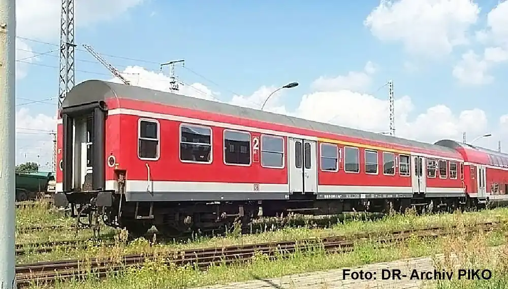 Korting Piko 28009 H0 Halberstädter middeningang rijtuig ABy 1e/2e klasse DB AG V