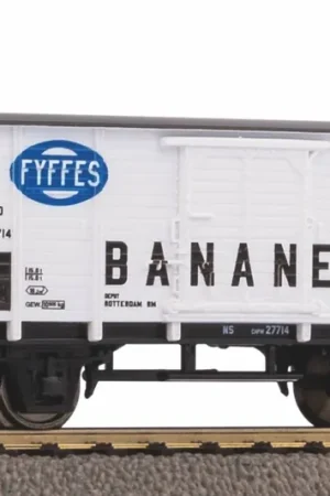 Premium Piko 95359 H0 Koelwagon Fyffes bananen van de NS